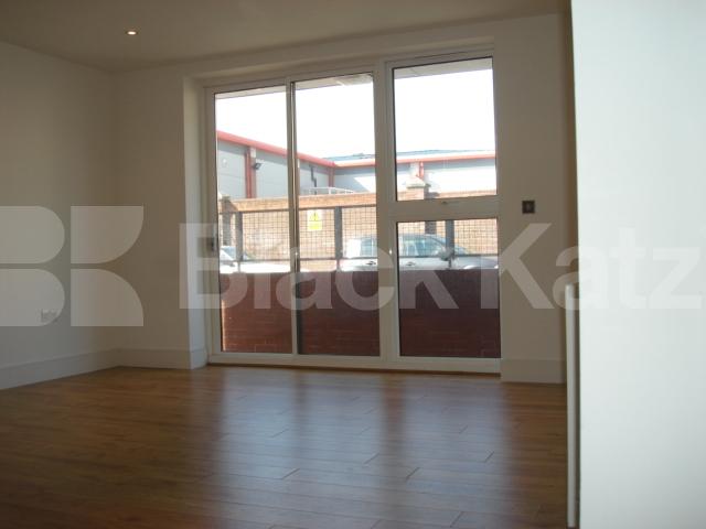 			1 Bedroom, 1 bath, 1 reception Apartment			 Gloucester Court, Rowcross St., Bermondsey